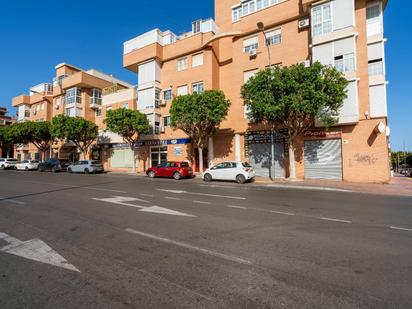 Außenansicht von Wohnung zum verkauf in  Almería Capital mit Klimaanlage