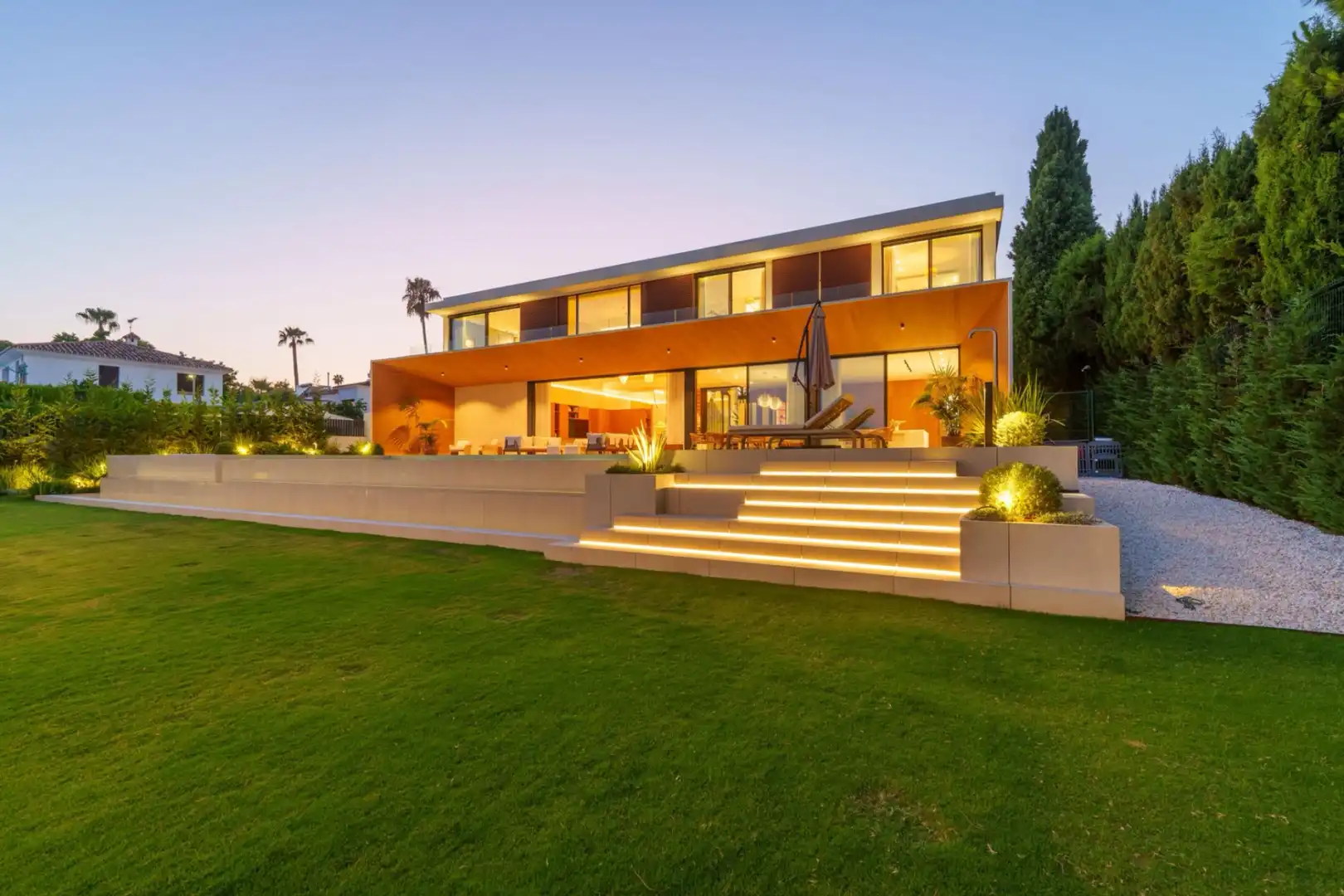 Chalet con terraza en venta en Calle Guadalmina, imagen 4