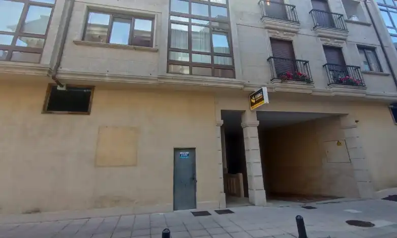 Local comercial en venda a Rúa Pardo Bazán, imagen 2