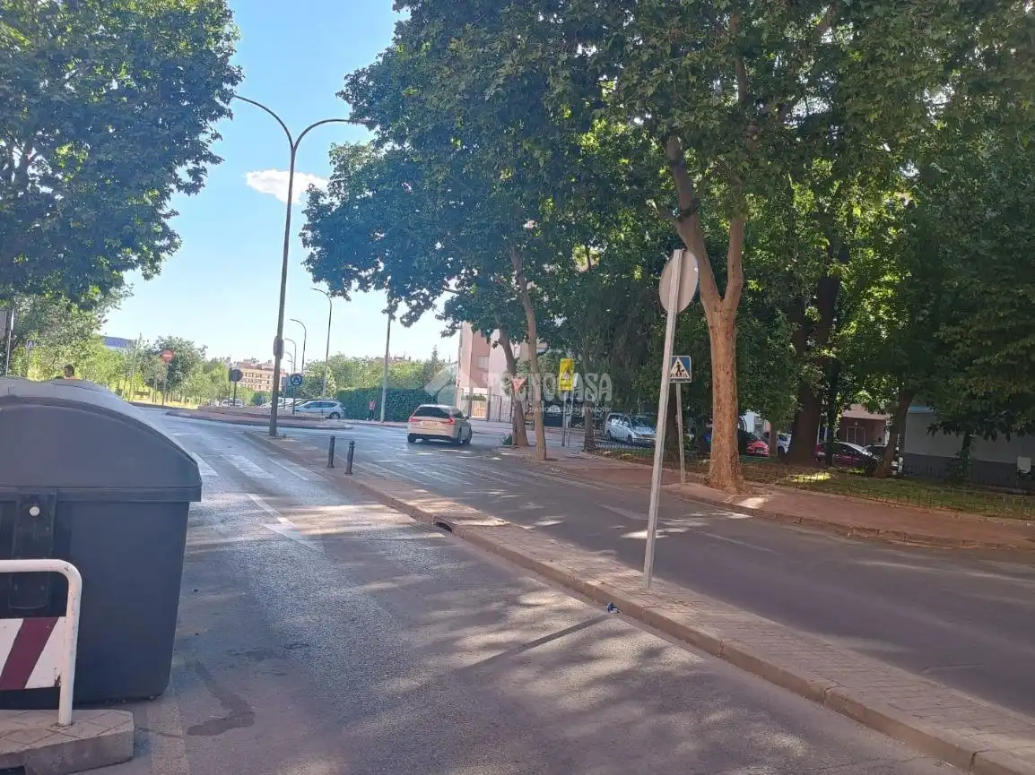 Außenansicht von Geschaftsraum zur Miete in Móstoles