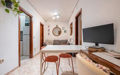 Living room of Apartment for sale in  Madrid Capital