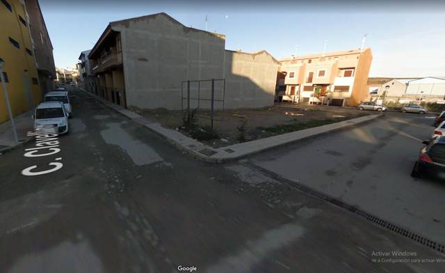 Terreno residencial en Venta en Calle Clavellina en Mengíbar