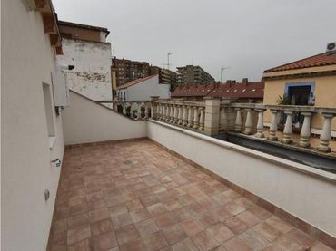 Casa in vendita a Calle de Figueras