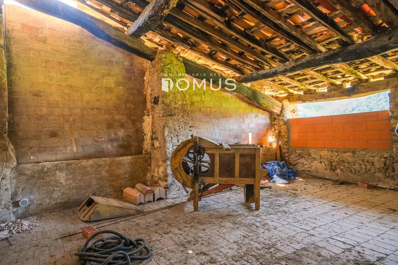 Country homes for sale in Besalú  with Private garden