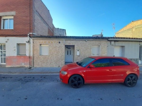 Vista exterior de Casa adosada en venda en Òdena amb Calefacció