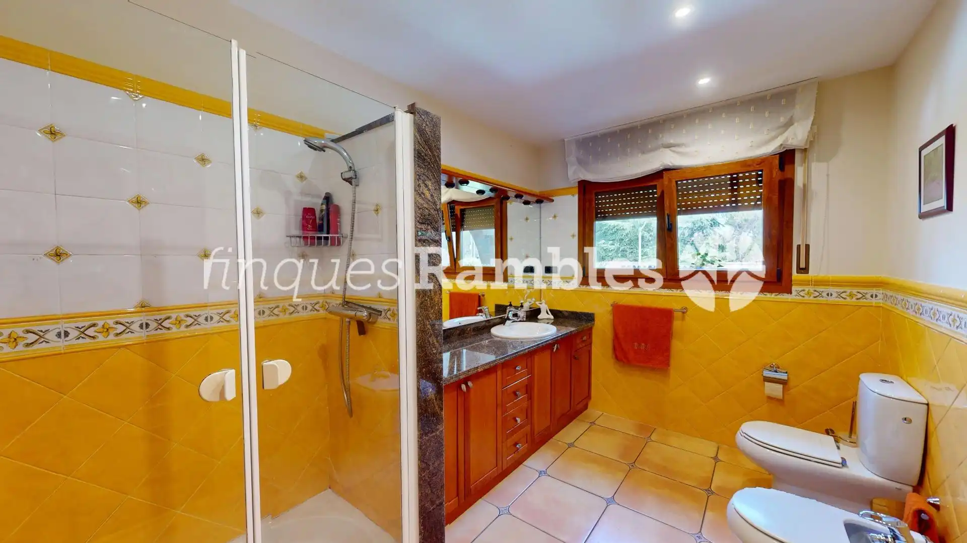 Baño de Casa o chalet en venta en La Pobla de Claramunt con Calefacción, Jardín privado y Terraza