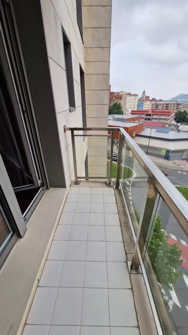 Flat with terrace to rent in Ibaiondo, imagen 21