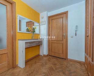 Flat for sale in Pinto  with Air Conditioner
