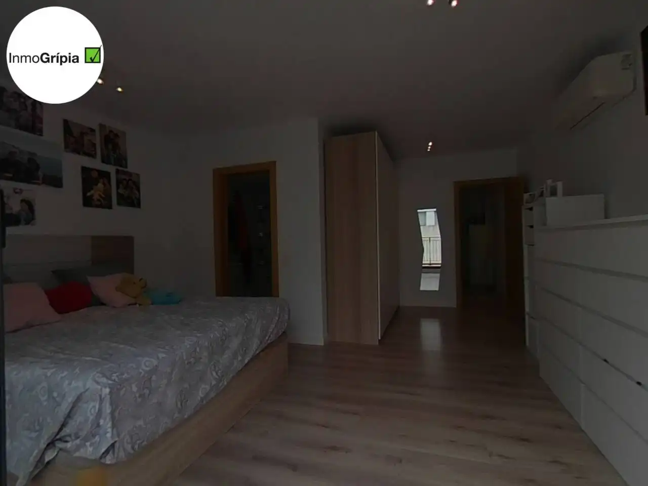 Bedroom of Houses for sale in Terrassa  with Air Conditioner, Heating and Terrace