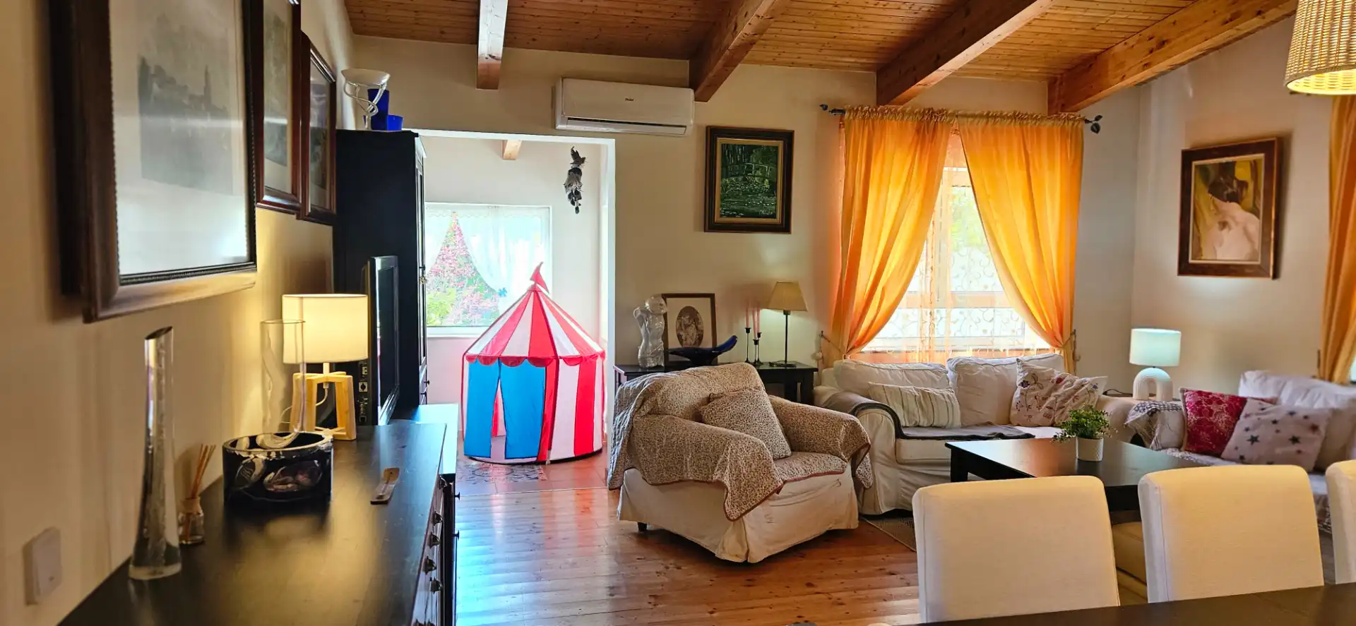 Living room of Country homes for sale in El Catllar   with Air Conditioner, Heating and Private garden