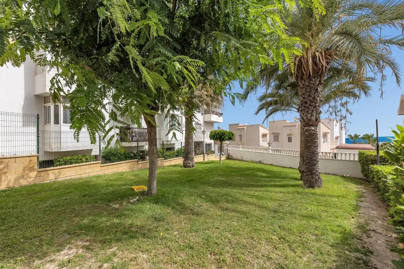 Garten von Wohnung zum Verkauf in Torrevieja mit Möbliert und Gemeinschaftspool