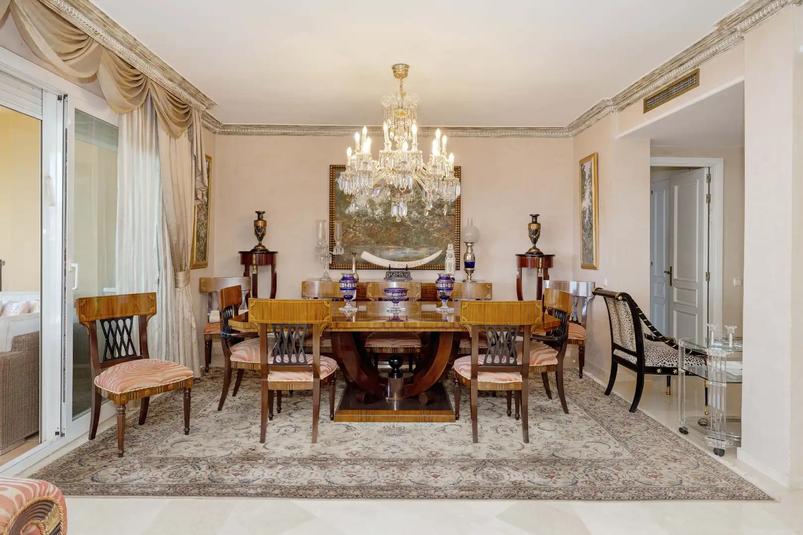 Esszimmer von Dachboden zum Verkauf in Marbella mit Klimaanlage, Heizung und Terrasse