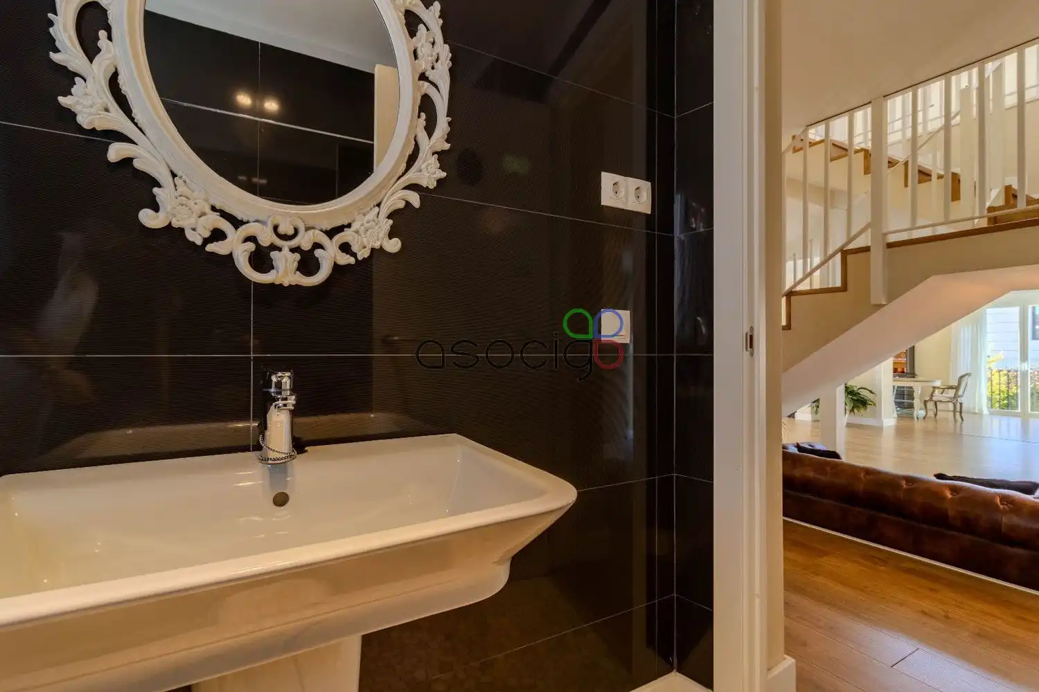 Bathroom of Houses for sale in Cabanillas del Campo  with Air Conditioner, Heating and Storage room