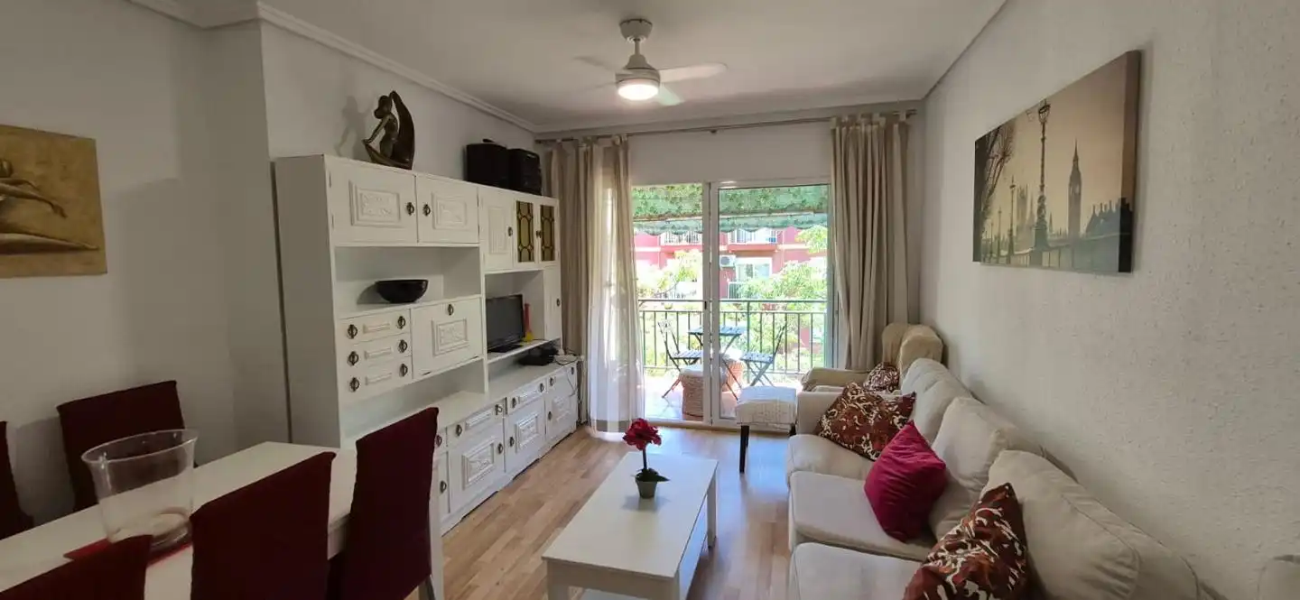Flat for rent in calle de la Indústria, L'Illa Perduda