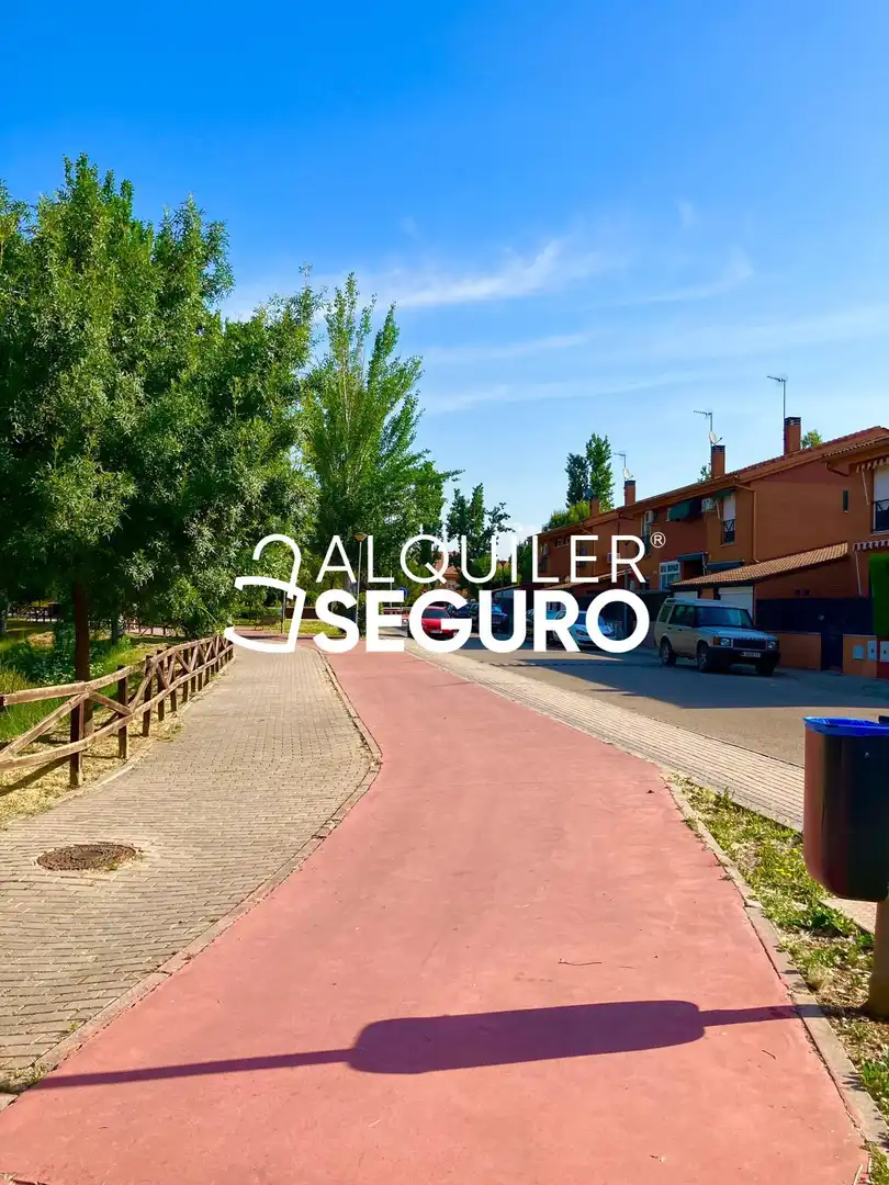 Exterior view of Houses for rent in Camarma de Esteruelas  with Air Conditioner, Heating and Terrace