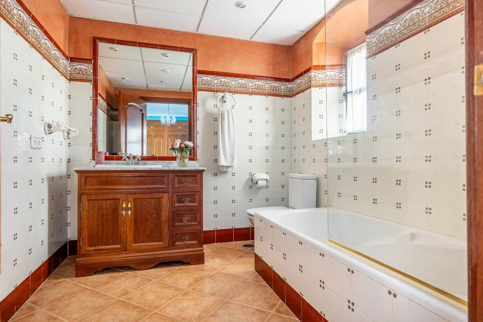 Bathroom of Country homes for sale in Carmona  with Air Conditioner, Terrace and Storage room