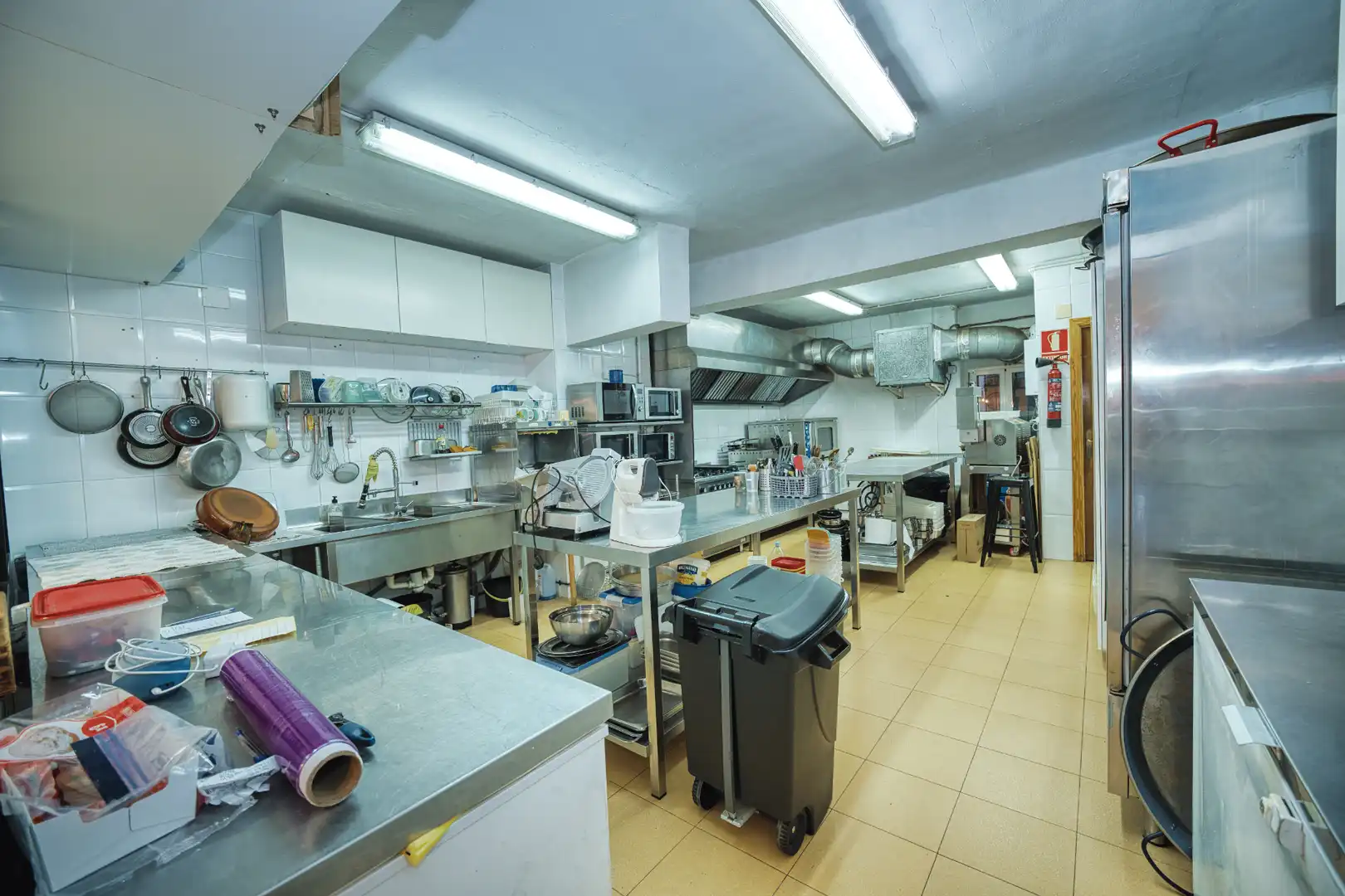 Cocina de Local en traspaso en Valencia con Aire acondicionado, Amueblado y Internet
