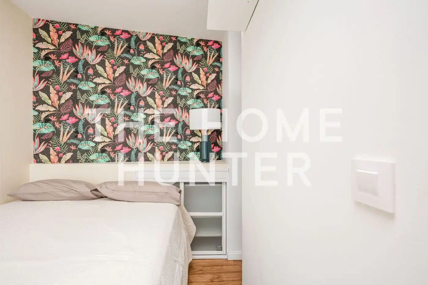 Bedroom of Flat for rent in Madrid  with Air Conditioner, Heating and Furnished