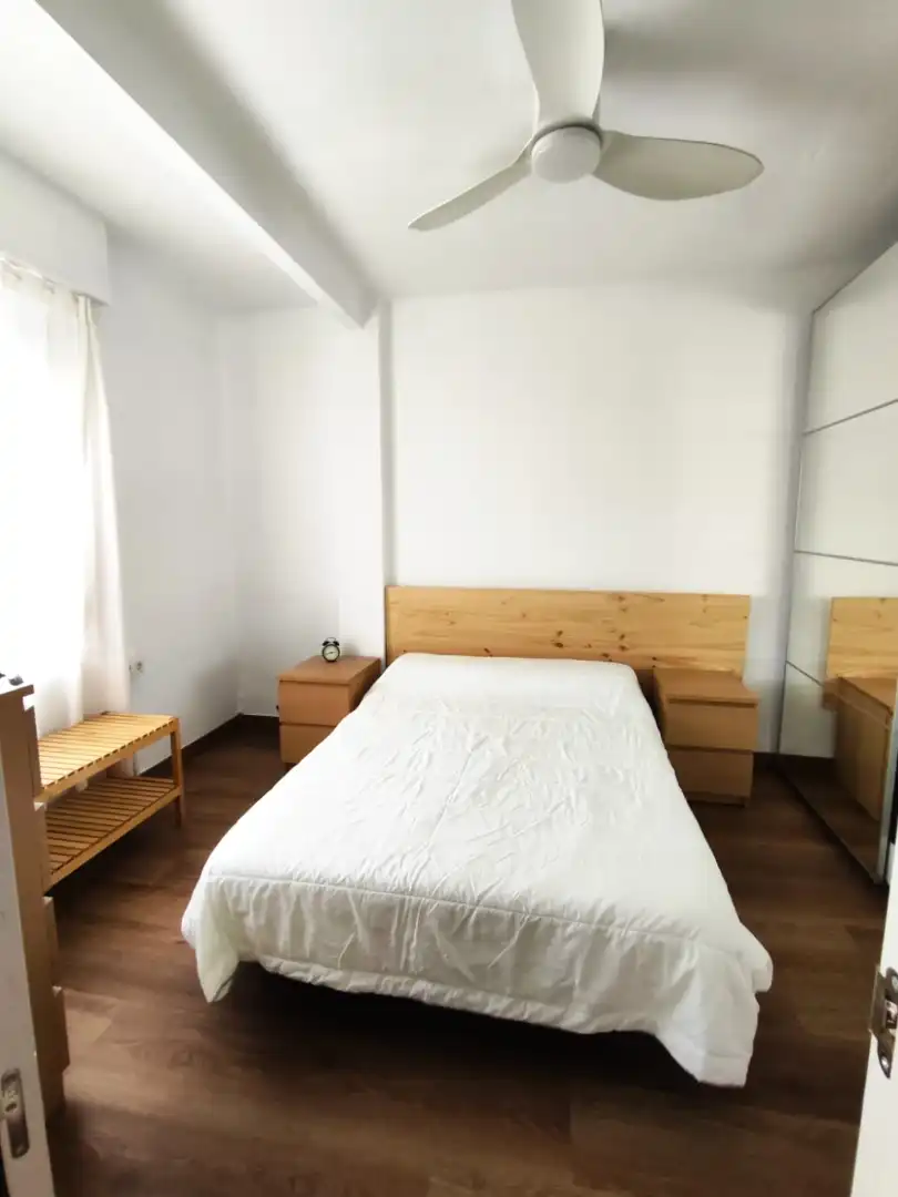 Habitación de Piso en venta en Paterna con Aire acondicionado, Amueblado y Horno