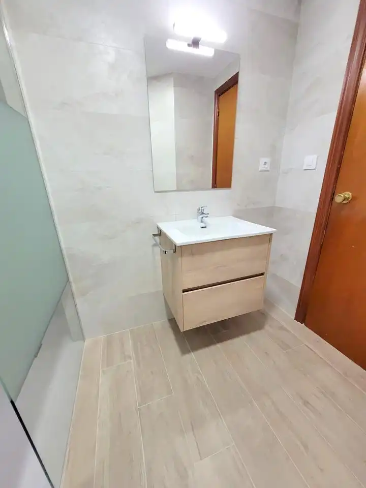Apartamento de alquiler en De La Rioja, 125, Playa de Gandia