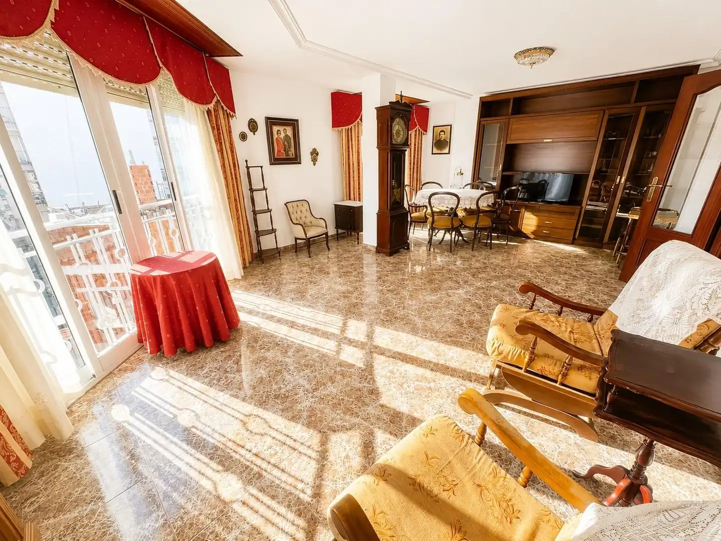Flat with terrace for sale in Crevillent