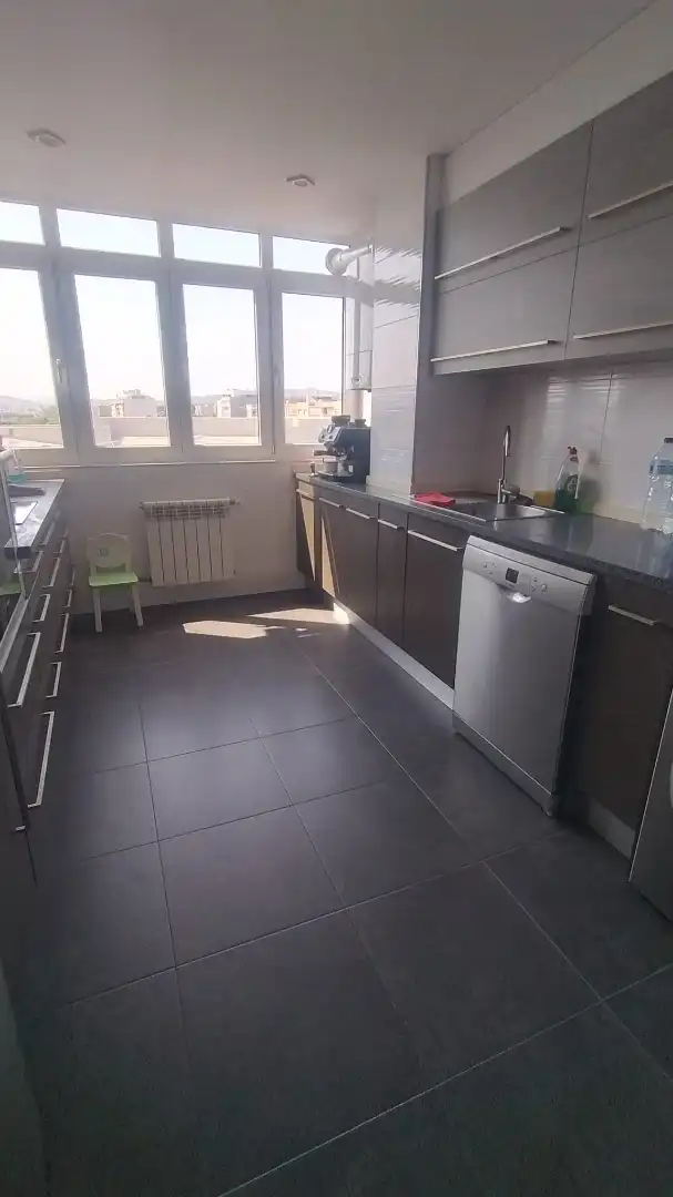 Flat with lift for sale in Avenida Joan d' Àustria, imagen 4