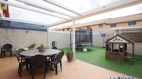 Foto 4 de Casa adosada en venta en Carranque, Toledo