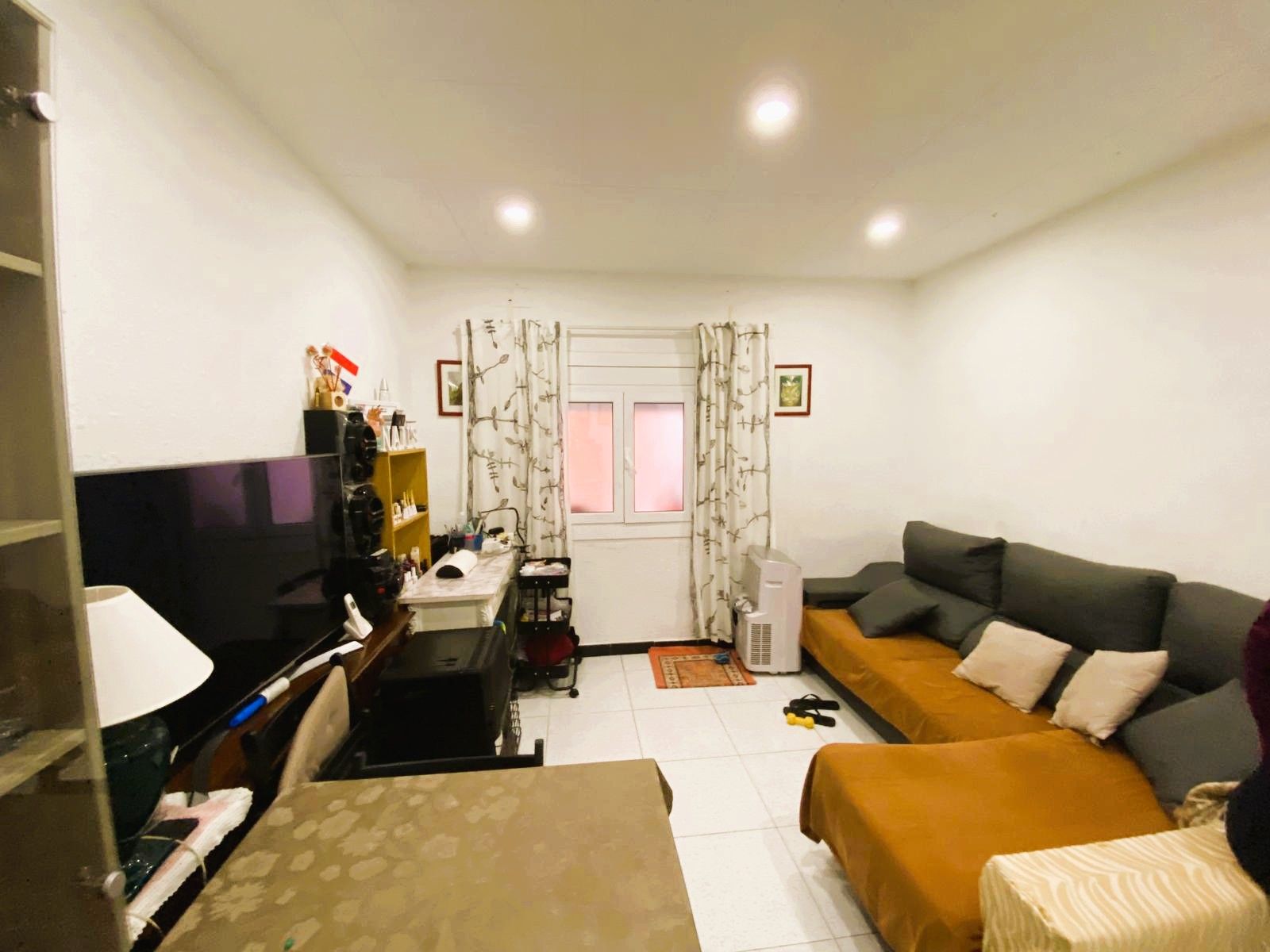 Wohnung zum verkauf in de Travau, 35, El Turó de la Peira, Nou Barris