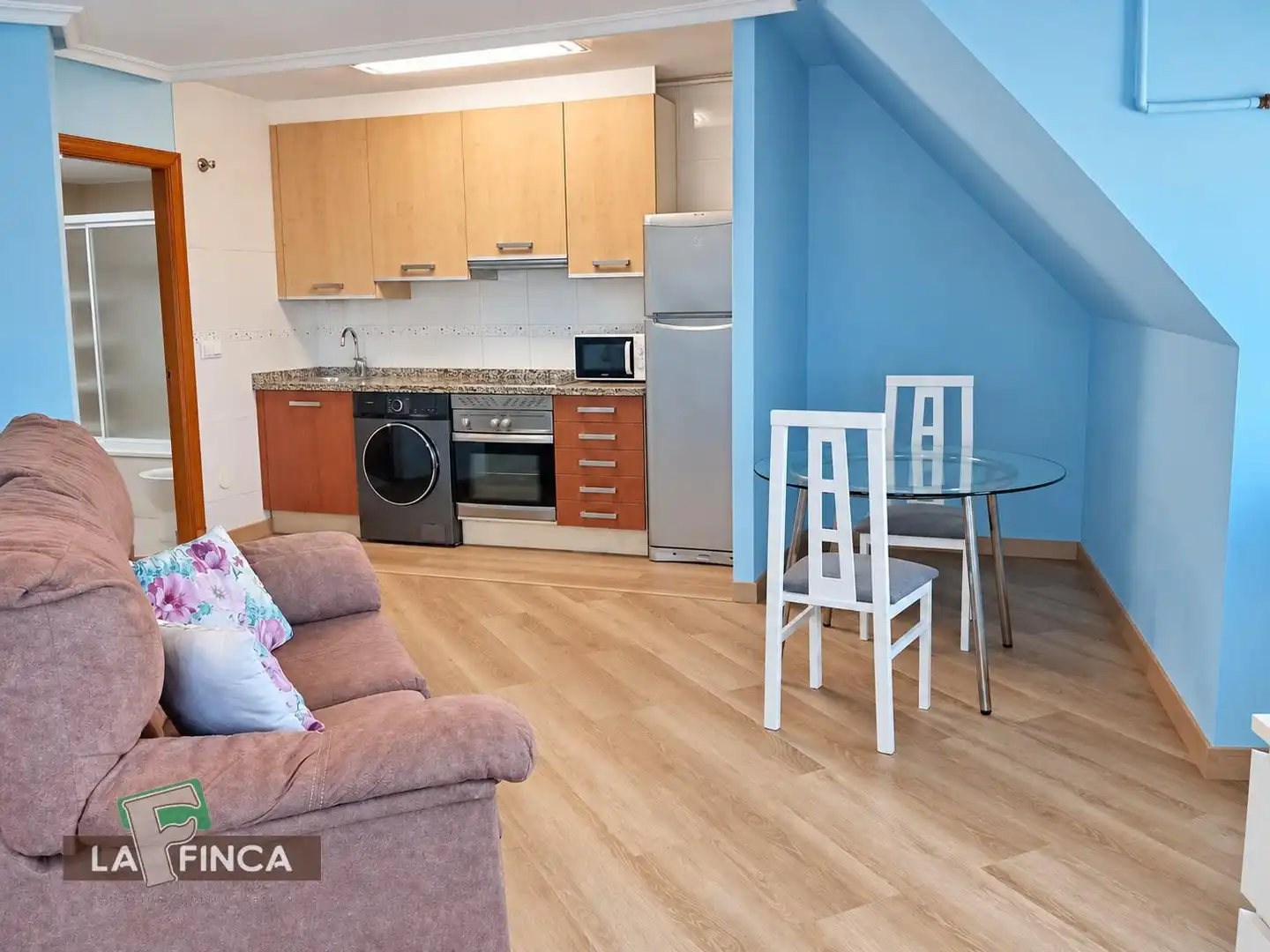 Cocina de Estudio de alquiler en HUCA - La Cadellada