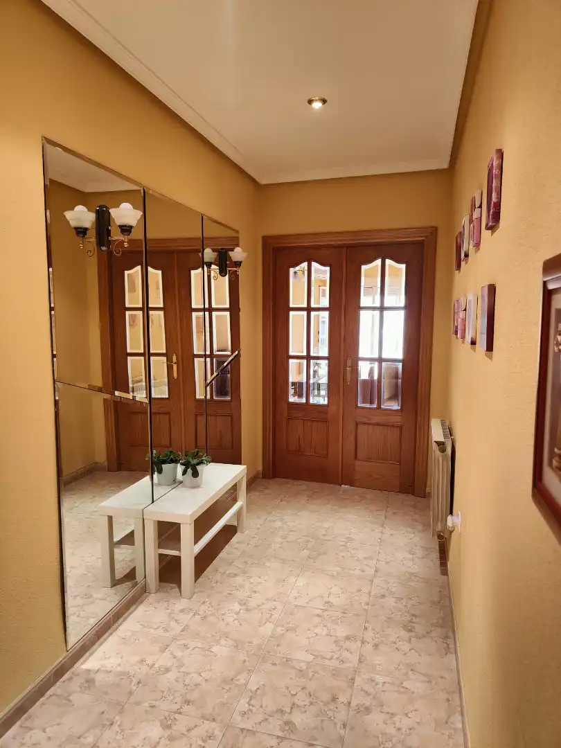 Flat for rent in Plasencia  with Air Conditioner, Heating and Terrace