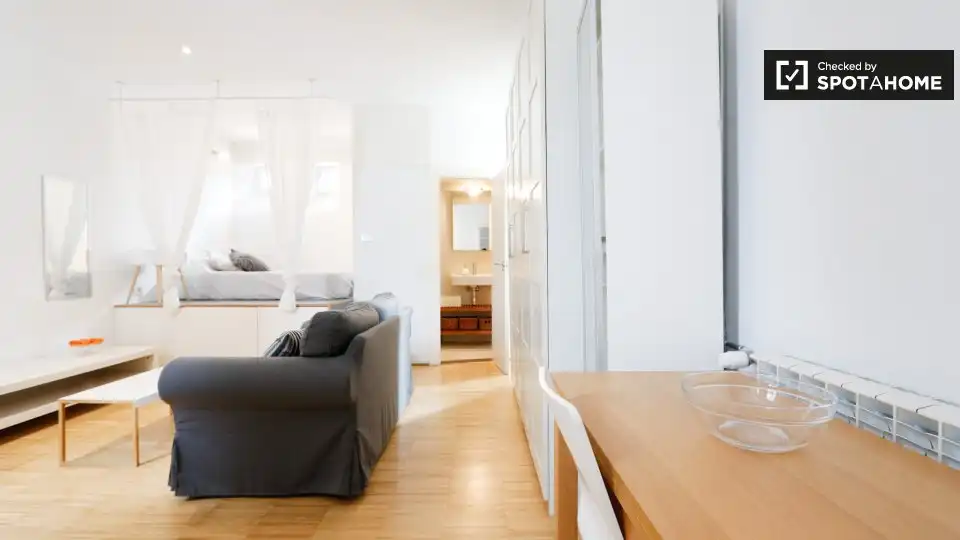 Habitació a Madrid, Madrid