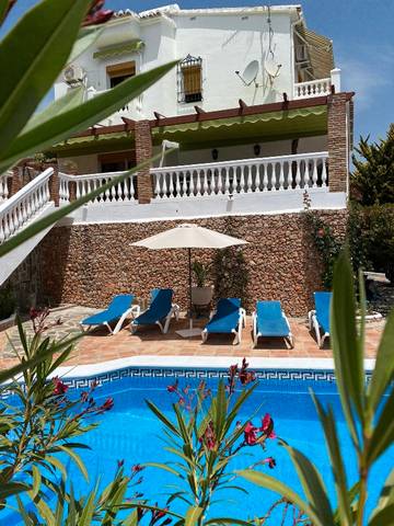 Casa-chalet en Alquiler en Calle Copérnico, 2 en Avda Pescia - Ctra de Frigiliana