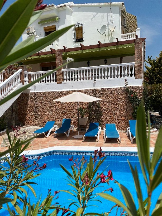 Piscina de Casa o xalet de lloguer en Nerja amb Aire condicionat, Calefacció i Terrassa