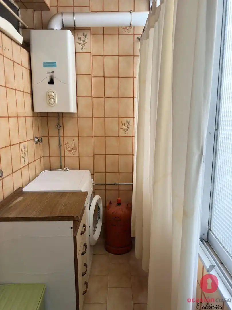 Bathroom of Flat for sale in Córdoba  with Air Conditioner, Heating and Terrace