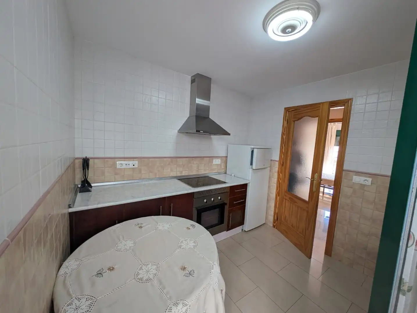 Küche von Wohnung zum Verkauf in Alcaudete mit Klimaanlage, Möbliert und Waschmaschine