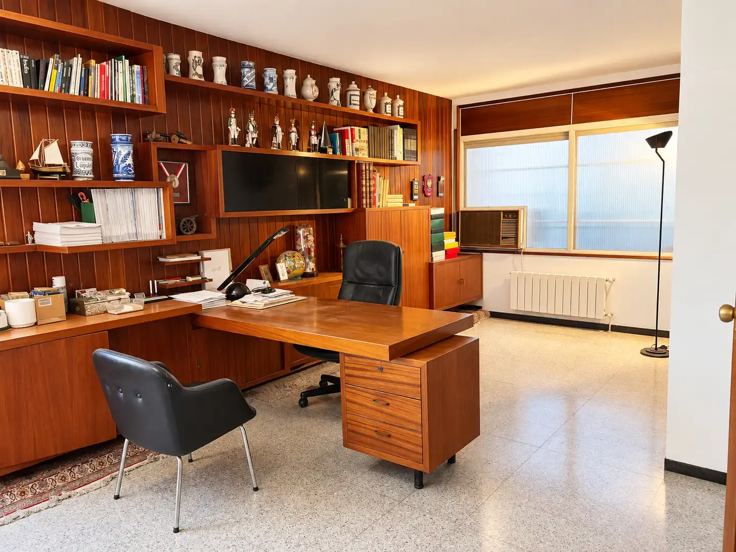 Piso con ascensor en venta en Carrer Bisbe Lorenzana, imagen 3