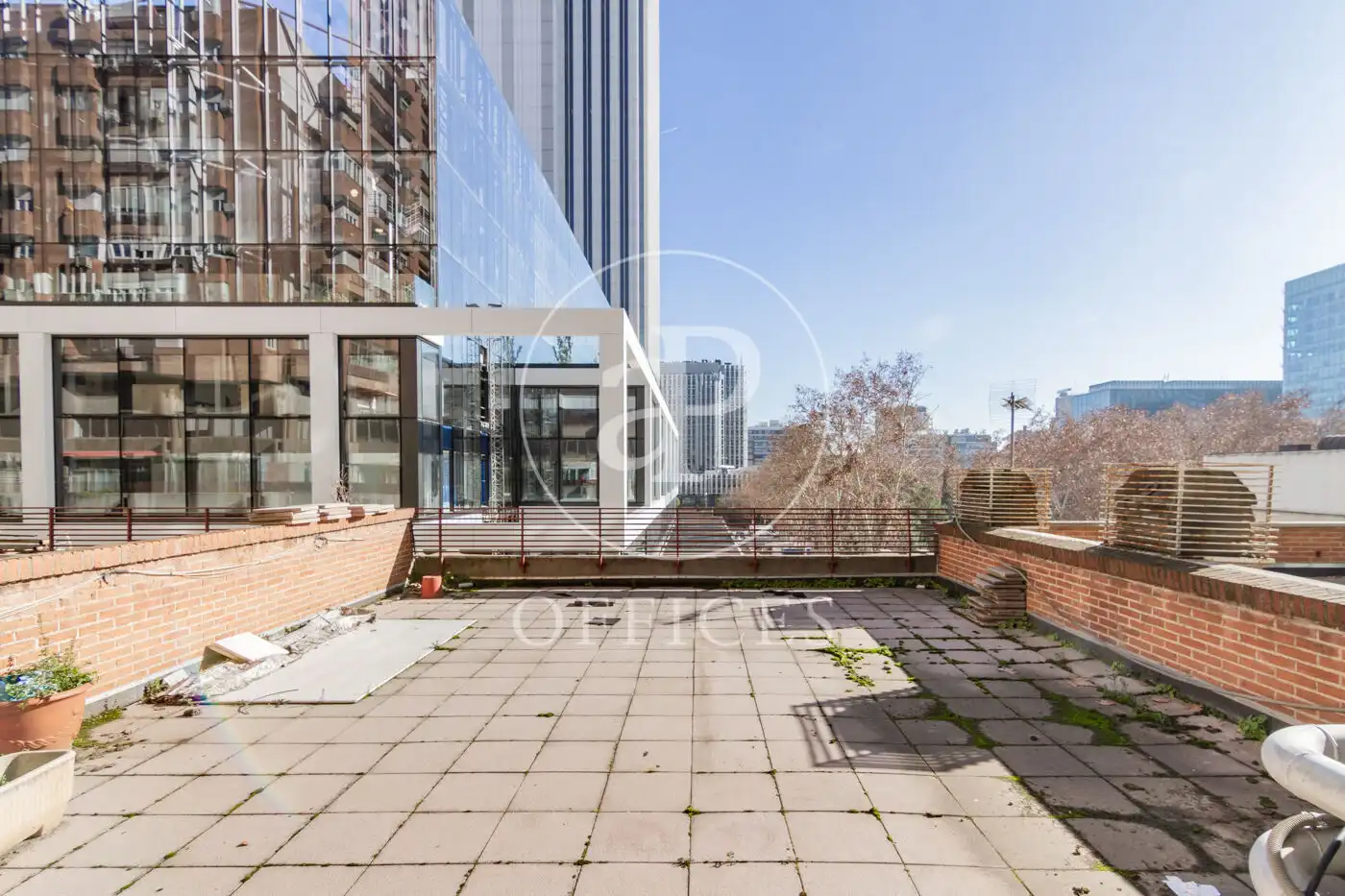 Vista exterior de Oficina en venda en Madrid amb Aire condicionat i Calefacció