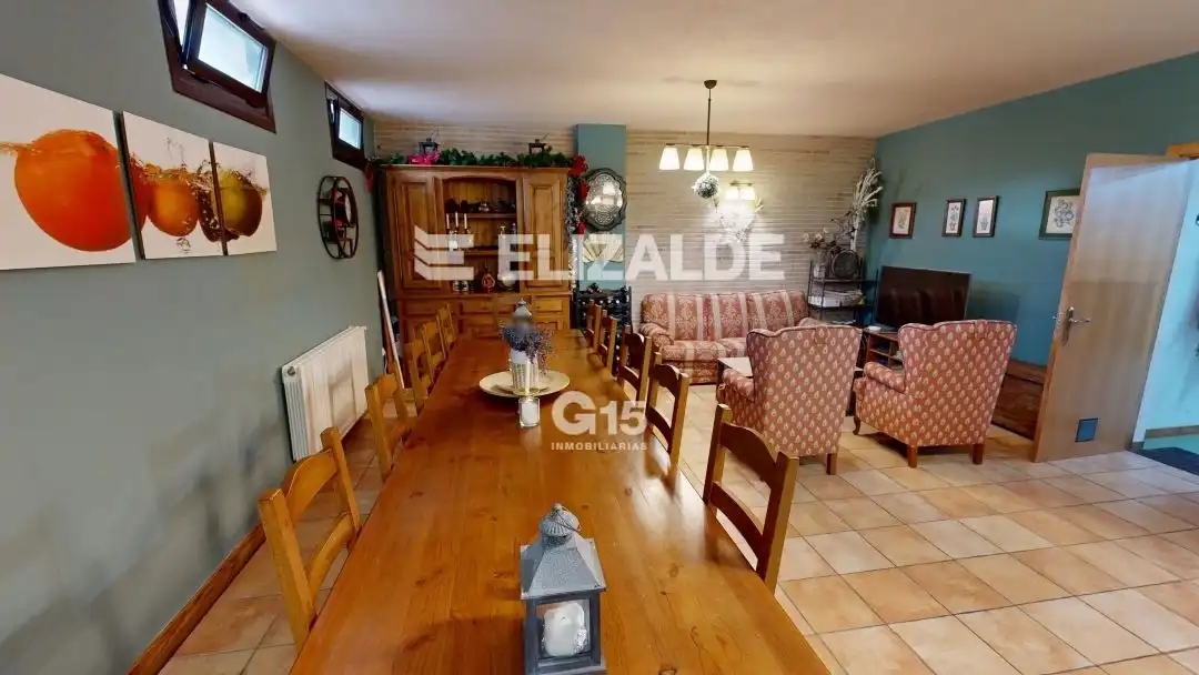 Menjador de Casa o xalet en venda en Hondarribia amb Calefacció, Jardí privat i Terrassa
