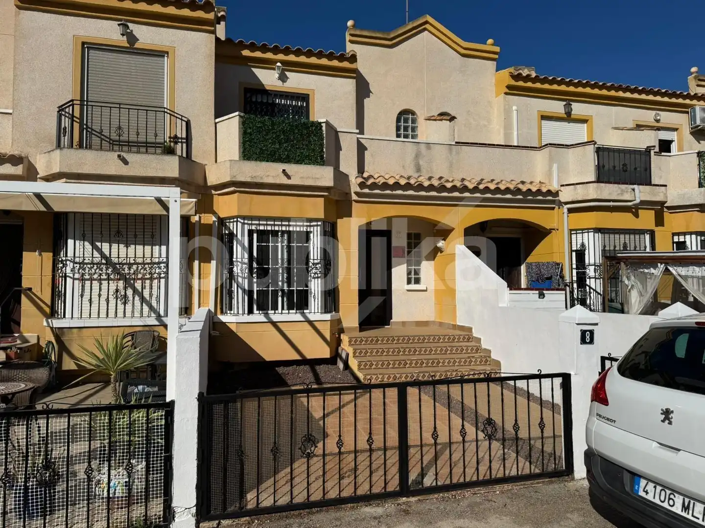 Exterior view of Detached homes for sale in Guardamar del Segura  with Private garden, Terrace and Balcony
