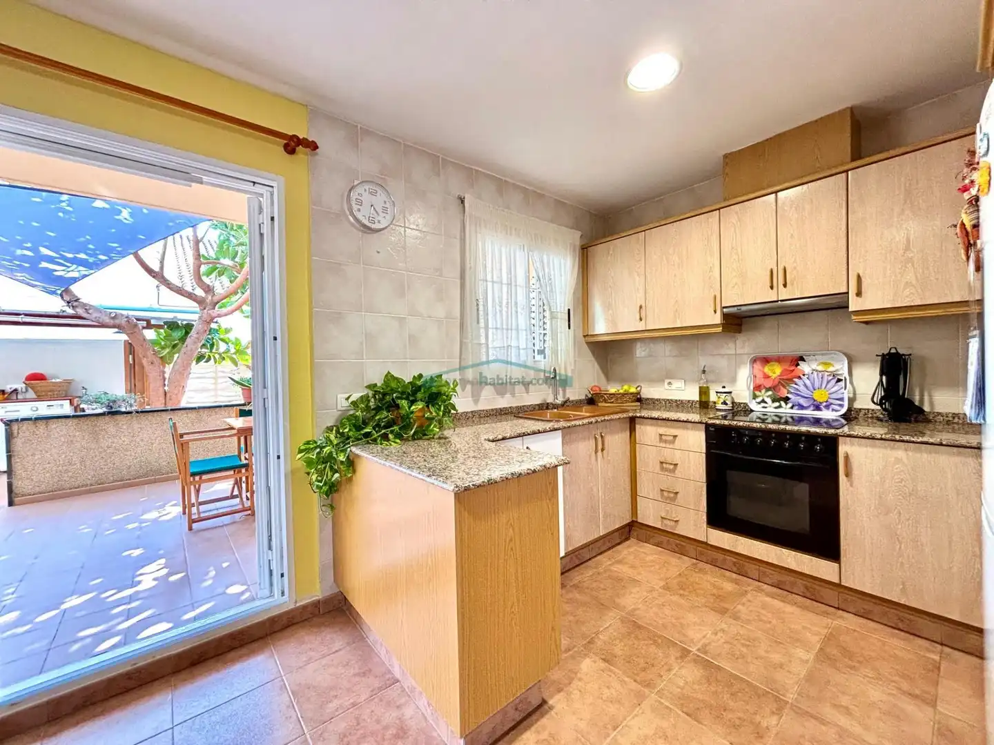 Casa aparellada amb jardí en venda a Calle Genoves, imagen 15