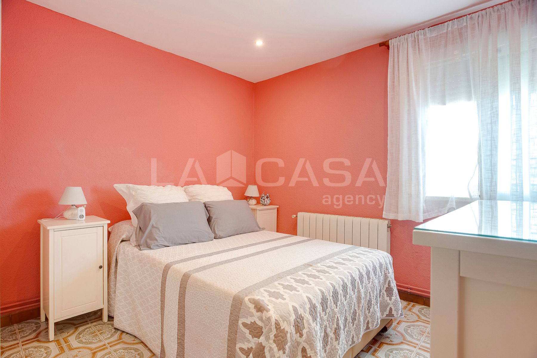 Habitación de Piso en venta en Cornellà de Llobregat con Calefacción