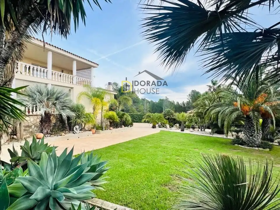 Villa con piscina in vendita a Carrer BOLETS, imagen 3
