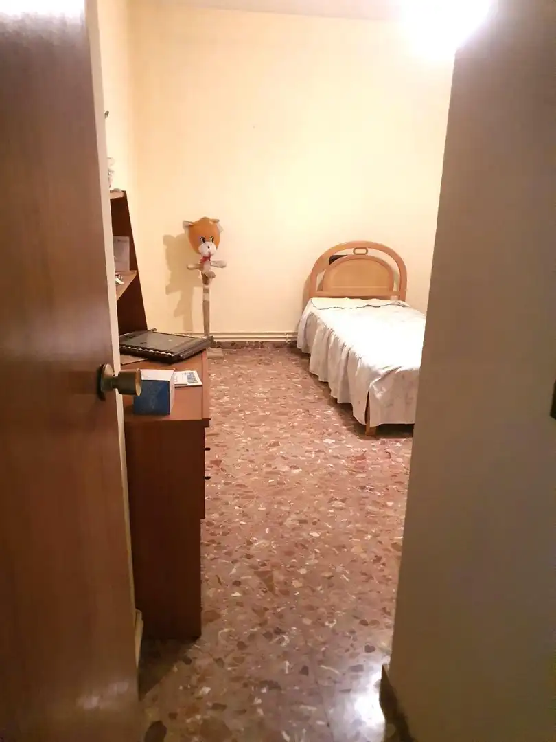 Habitación de Piso en venta en Quesada con Calefacción y Terraza