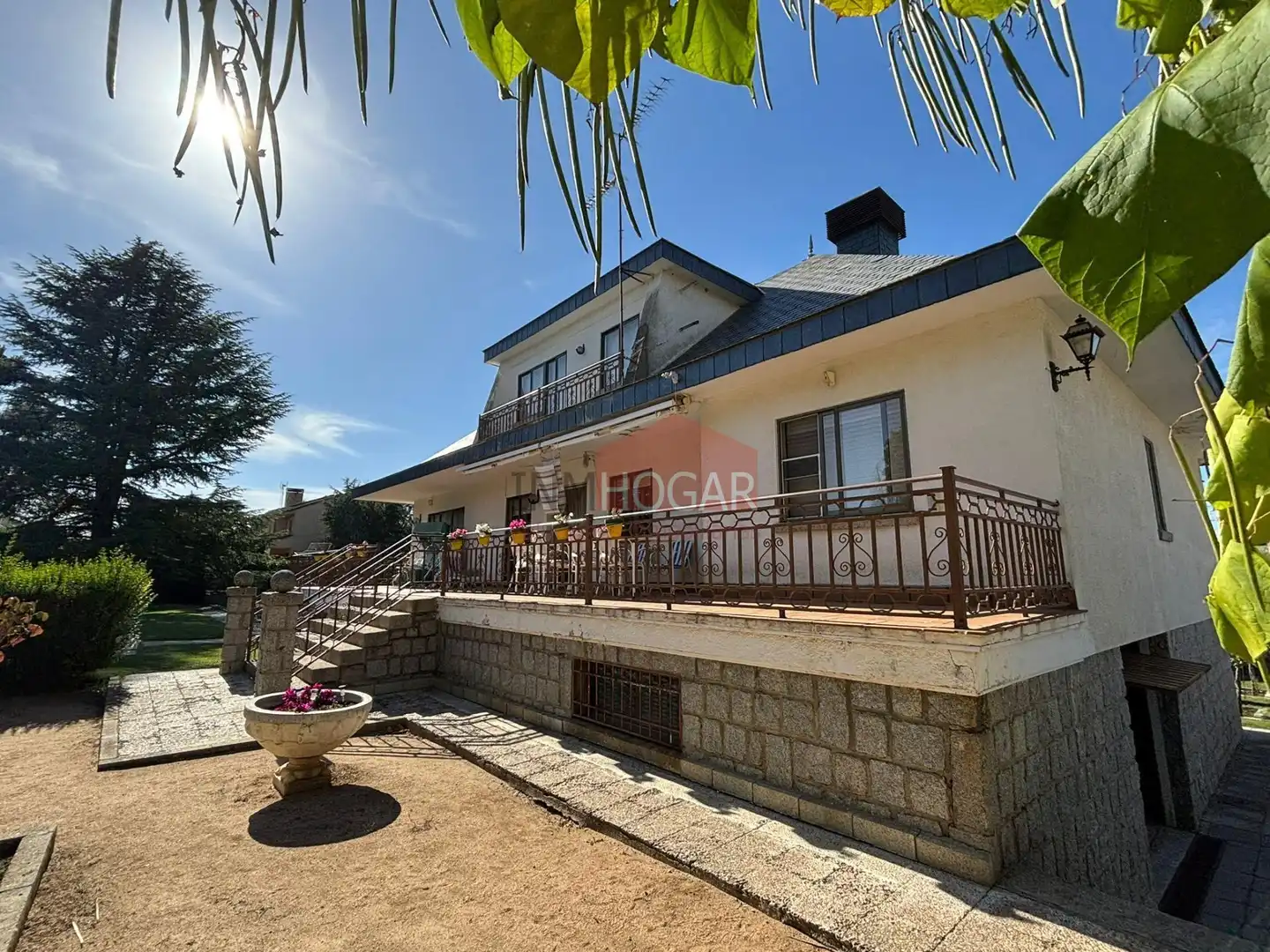Vista exterior de Casa o xalet en venda en Ávila amb Calefacció, Jardí privat i Traster