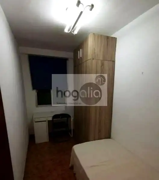 Erdgeschoss zur Miete in Doctor Barraquer - G. Renfe - Policlínico