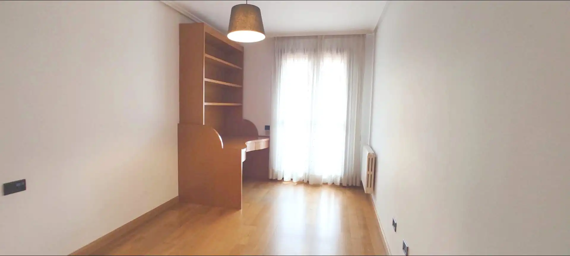 Habitación de Piso de alquiler en Zaragoza con Aire acondicionado, Calefacción y Parquet