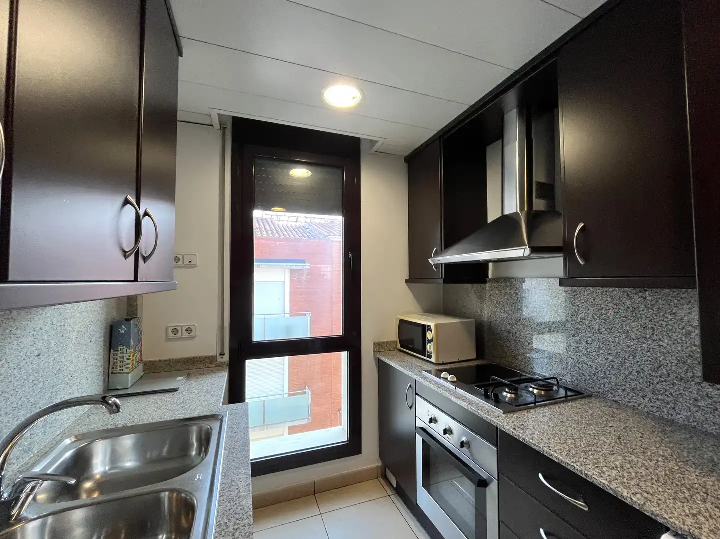 Küche von Wohnung zur Miete in Girona mit Klimaanlage und Heizung