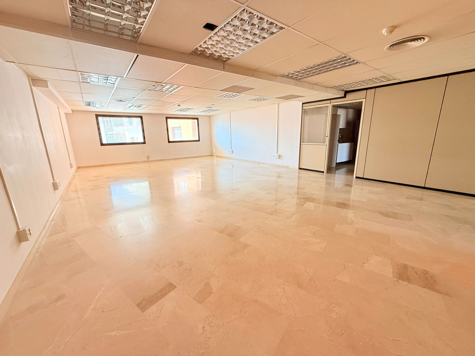 Office to rent in  Palma de Mallorca  with Air Conditioner, Heating and Internet