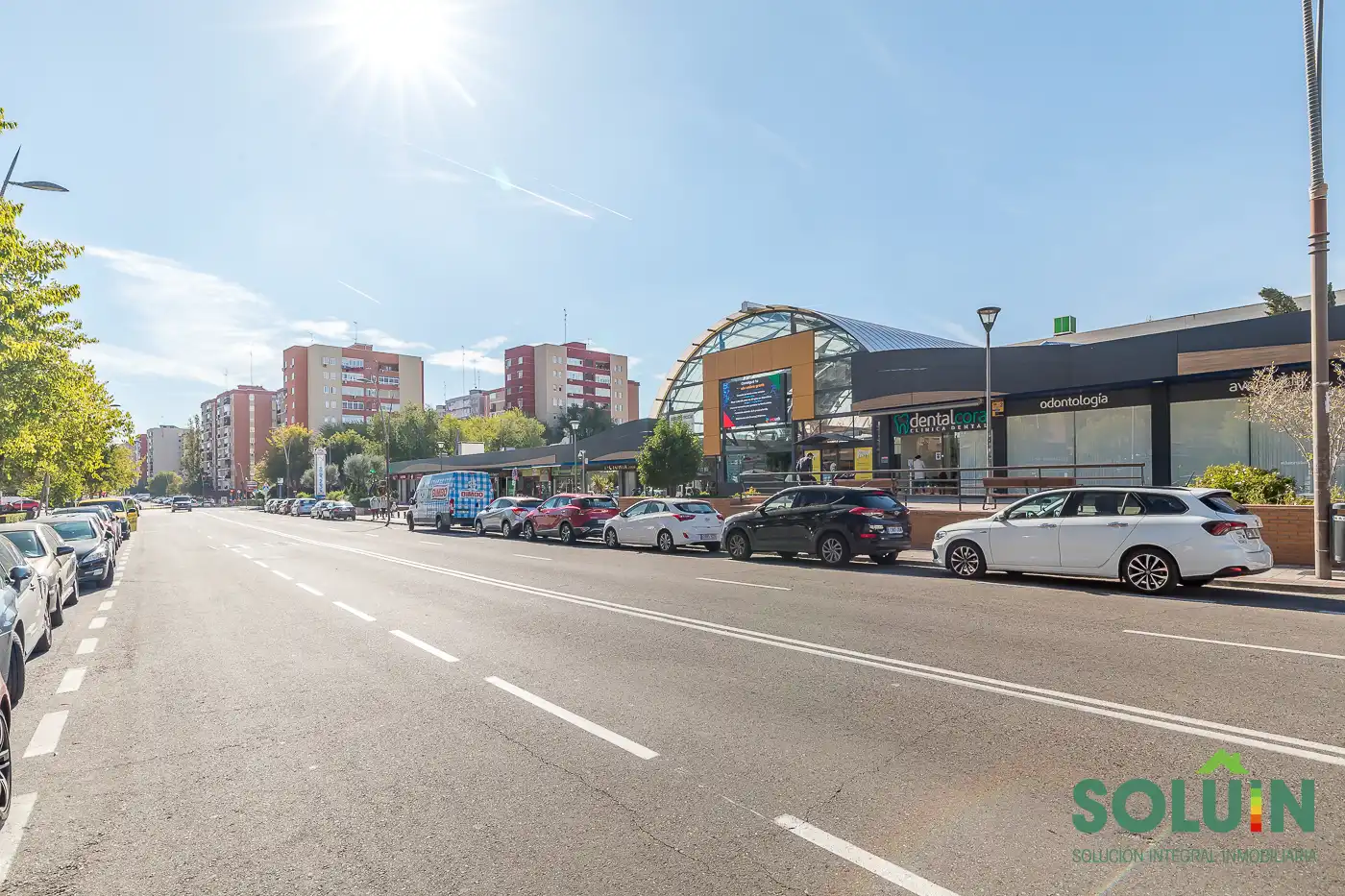 Vista exterior de Local de lloguer en Fuenlabrada amb Aire condicionat, Calefacció i Moblat