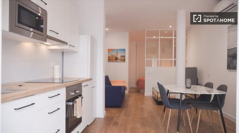 Foto 3 de Estudi per a compartir a Zofio, Madrid